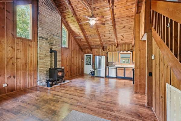 31 Wayfarer Ln, Crossville, TN 38572