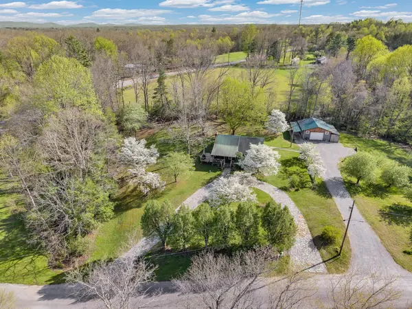 31 Wayfarer Ln, Crossville, TN 38572