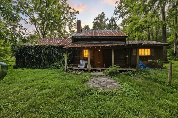 1150 Bell Hollow Rd, Vanleer, TN 37181