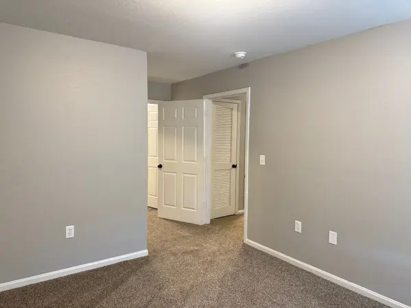 2113 Ringgold Ct #302, Clarksville, TN 37042