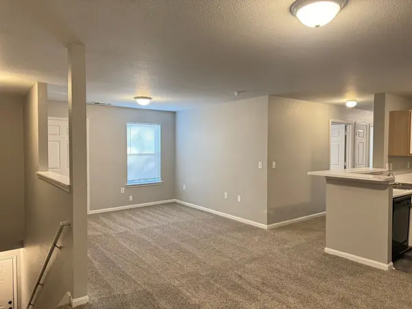 2113 Ringgold Ct #302, Clarksville, TN 37042