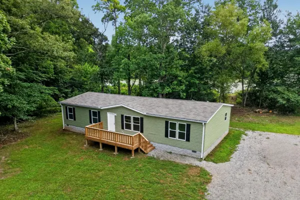 665 Camp Belle Air Rd, Sparta, TN 38583