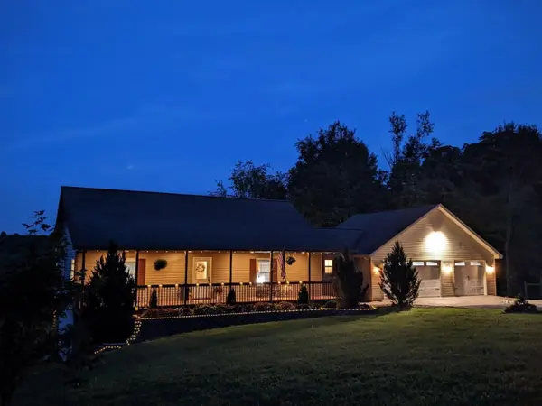 219 Zizka Dr, Sparta, TN 38583