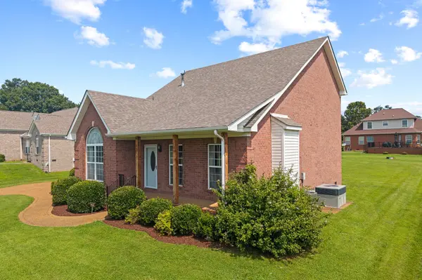 7010 Buffalo Drive, La Vergne, TN 37086