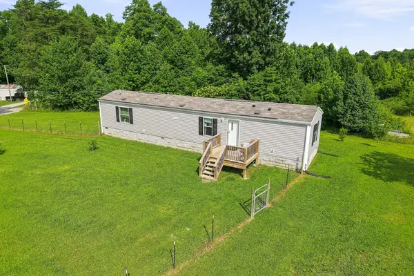 1181 Ravenscroft Rd #W, Sparta, TN 38583