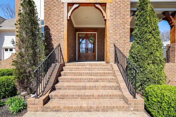 8642 Belladonna Dr, College Grove, TN 37046