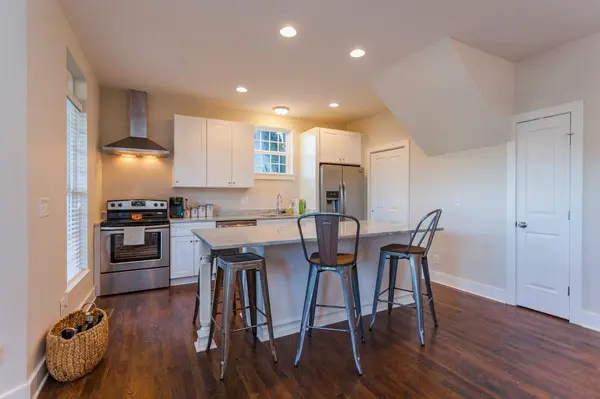 2201 Wickson Ave, Nashville, TN 37210