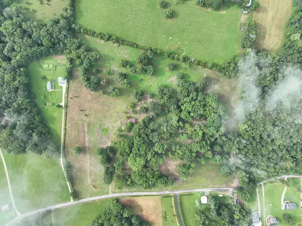 268 Lake Westmoreland Rd, Westmoreland, TN 37186