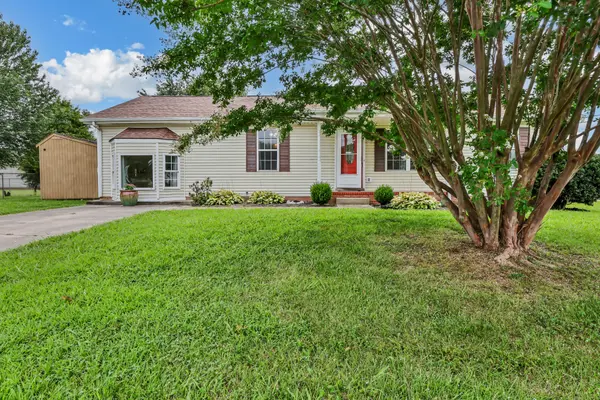 3200 N Senseney Cir, Clarksville, TN 37042