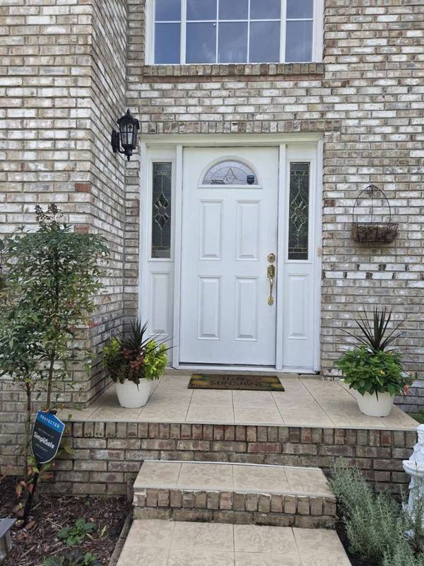 8514 Creek Stone Dr, Chattanooga, TN 37421