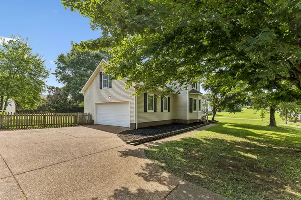 705 Murray Dr, Columbia, TN 38401