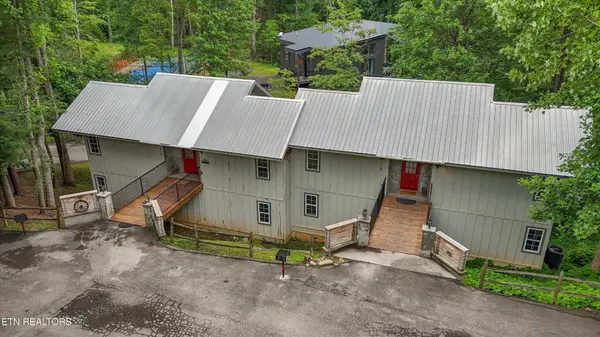 516537 Proffitt Rd Johnson Ln #17, Gatlinburg, TN 37738