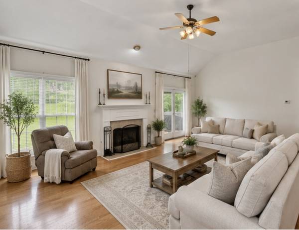 101 Wiggins Ct, Nolensville, TN 37135