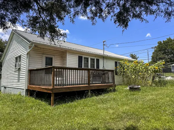 2105 Walnut St, White Pine, TN 37890