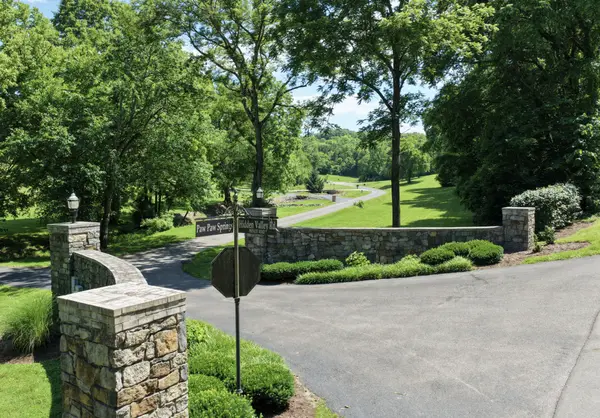 130 Hidden Valley Rd, Arrington, TN 37014