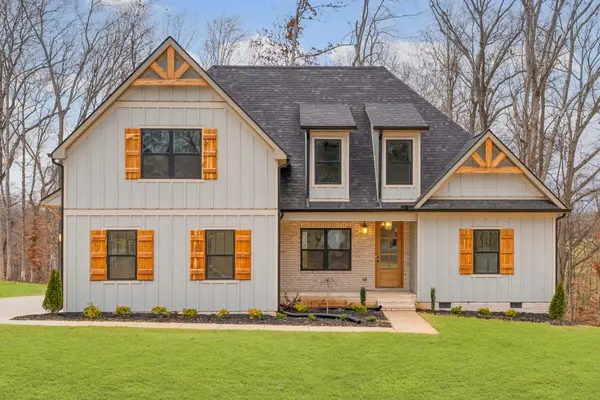 1800 Gholson Rd, Clarksville, TN 37043