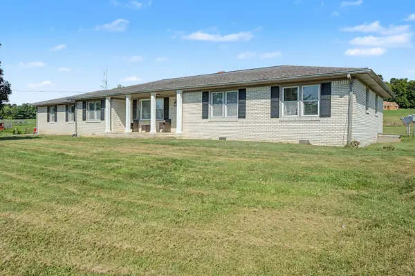11325 Greenville Rd, Hopkinsville, KY 42240