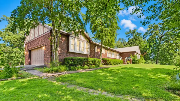 99 Dogwood Dr, Cadiz, KY 42211