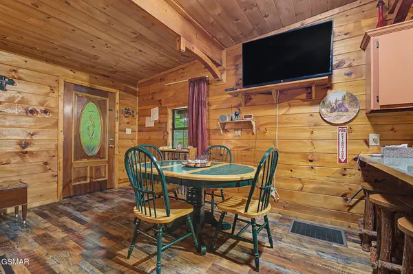 1128 Ridgefield Drive, Sevierville, TN 37876