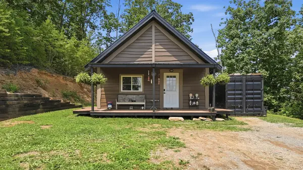 260 Riddle St, Dayton, TN 37321