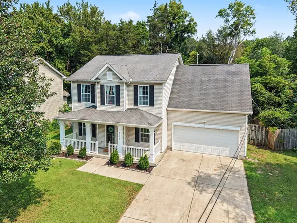 2040 Stanford Village Dr, Antioch, TN 37013