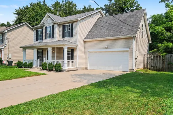 2040 Stanford Village Dr, Antioch, TN 37013