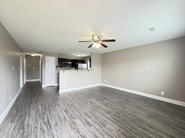 579 Heritage Point Dr #B, Clarksville, TN 37042
