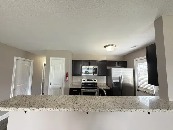 579 Heritage Point Dr #B, Clarksville, TN 37042