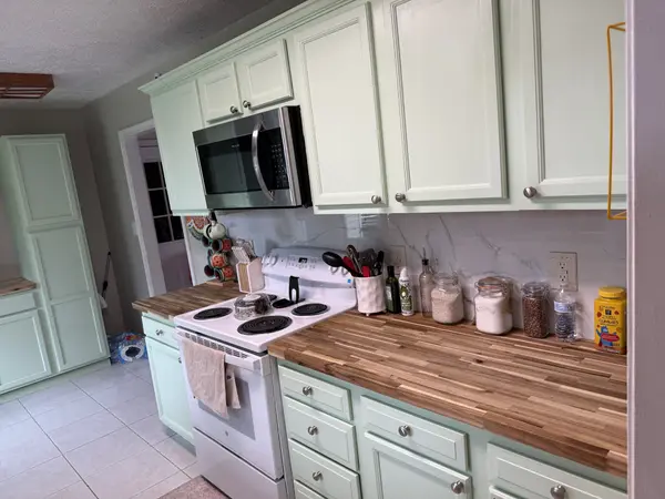 702 Hugh Hunter Rd, Oak Grove, KY 42262