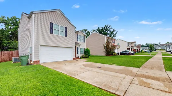 702 Cottoncloud Dr, Lebanon, TN 37090