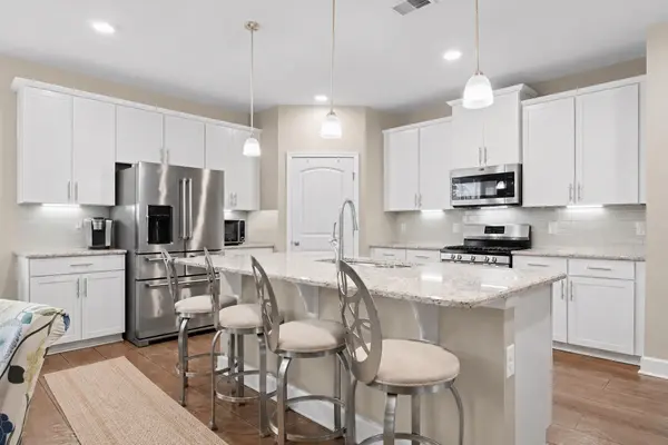 6633 Tulip Tree Dr, Murfreesboro, TN 37128