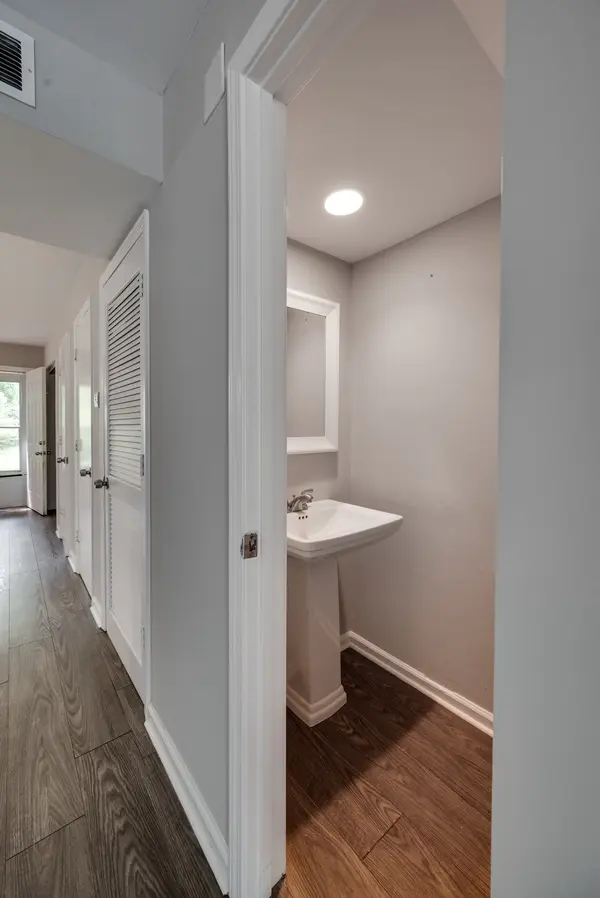 1507 Clifton Ln, Nashville, TN 37215