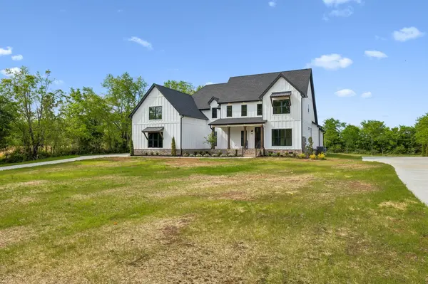2428 River Rd, Murfreesboro, TN 37129