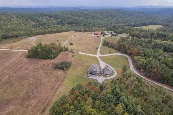 4700 Honey Creek Loop Rd, Robbins, TN 37852