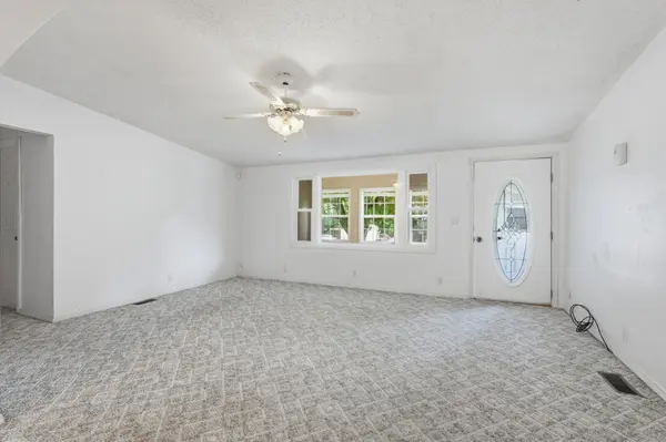 1031 Laurelwood Dr, Jamestown, TN 38556