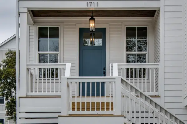 1711 10th Avenue #S, Nashville, TN 37203