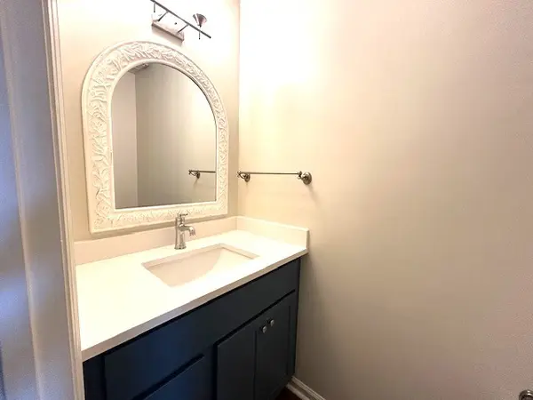 144 McMurray Cir, Nashville, TN 37211