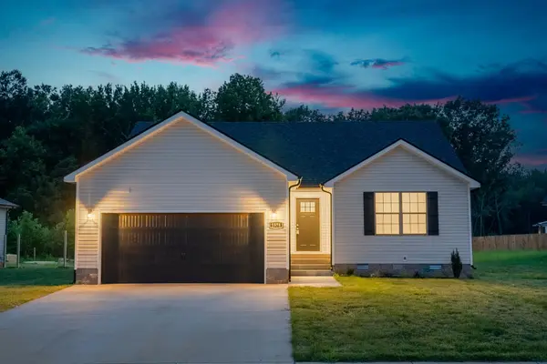 1578 Fredrick Dr, Clarksville, TN 37042