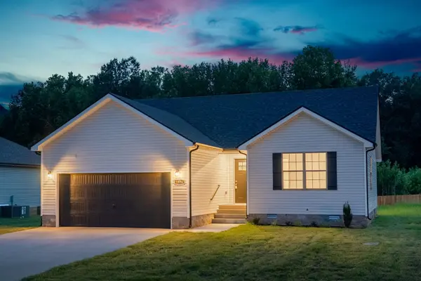 1578 Fredrick Dr, Clarksville, TN 37042