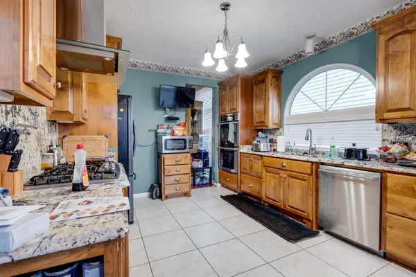 221 Cherry Hill Dr, Hendersonville, TN 37075