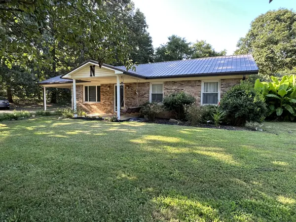 106 Shore Dr, Big Sandy, TN 38221