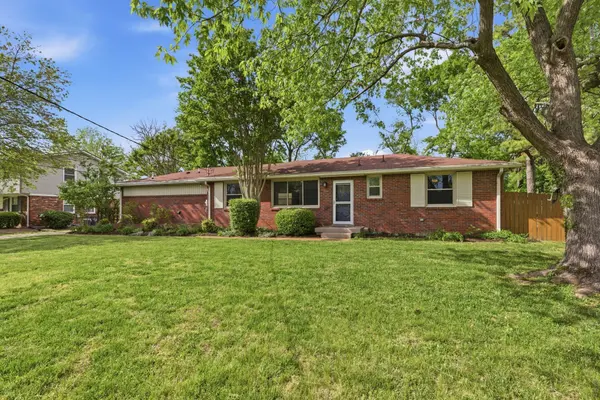 510 Rochelle Dr, Nashville, TN 37220