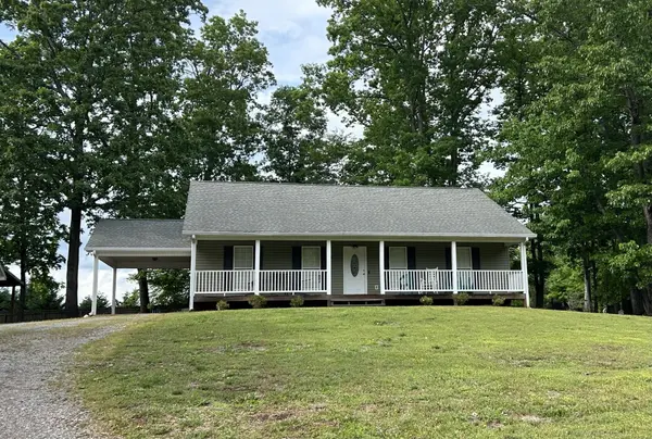 135 Central Ave Avenue, Benton, TN 37307