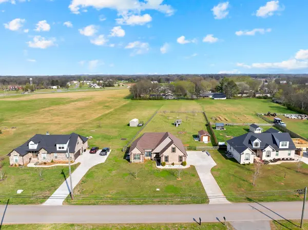 2058 Halls Mill Rd, Unionville, TN 37180