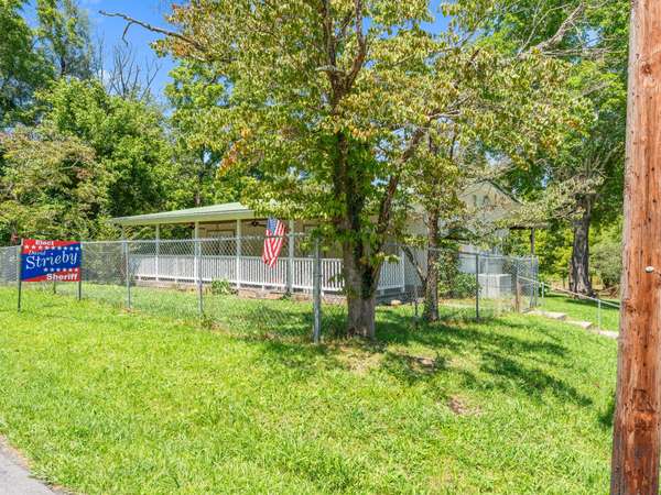 283 Gum St, Tracy City, TN 37387