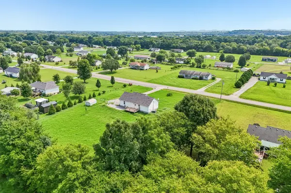 318 Cayenne Rd, Bell Buckle, TN 37020