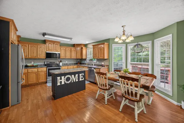 1005 Heathwood West Dr, Cookeville, TN 38506