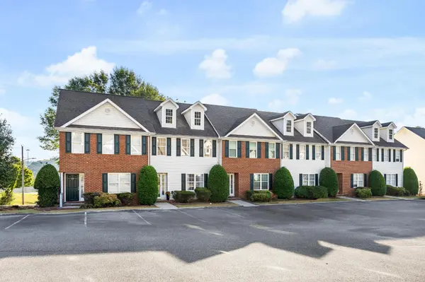 2205 Old Ivy Way #Apt 23, Dalton, GA 30720