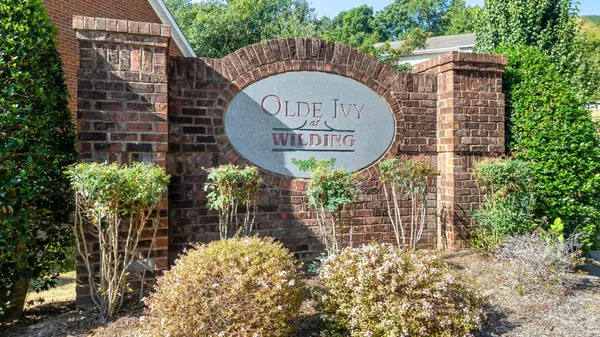 2205 Old Ivy Way #Apt 23, Dalton, GA 30720