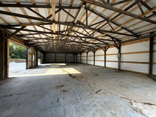 8249 Twelve Corners Rd, Lascassas, TN 37085